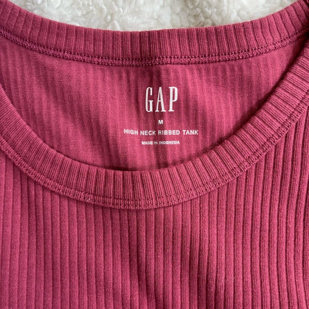 GAP High Neck Ribbed Tank Top - Picture 2 of 2